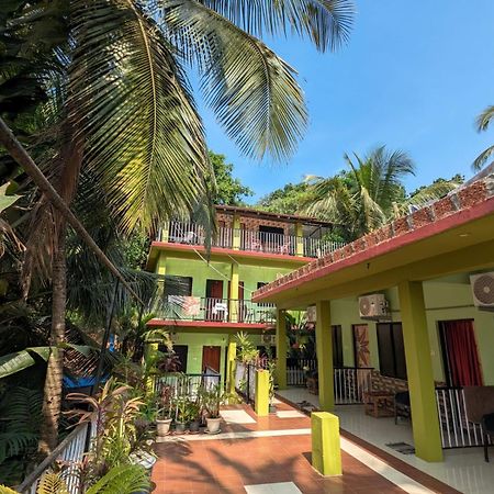 Luciano Guest House Arambol Bagian luar foto