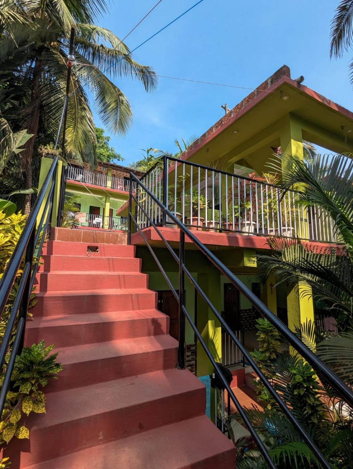 Luciano Guest House Arambol Bagian luar foto